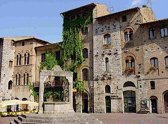 San Gimignano cistern and well